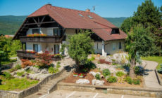 darilni_paketi_zupancicev_hram_1