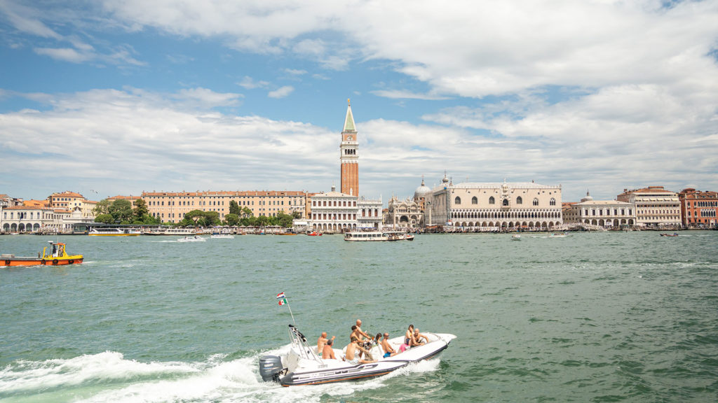 Izlet v Benetke z ladjico