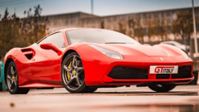 Racing avtomobilizem Italija Milano avto dirka dirkanje Ferrari adrenalin šport