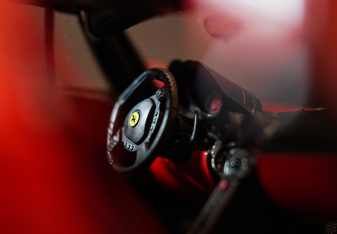 Vožnja po pisti s Ferrarijem v Milanu (2 kroga)