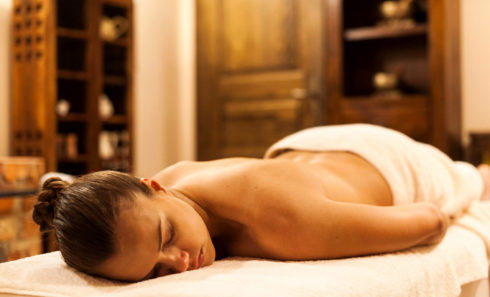 Polovična klasična masaža telesa v Wellness Termah Banovci