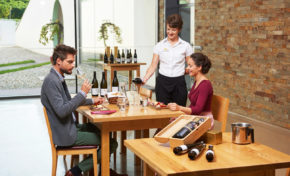 Dve nočitvi s penino na vinogradniškem dvorcu Zlati Grič