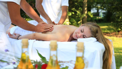 Razvajanje z ayurvedsko masažo celega telesa in ayrvedersko savno v Bohinju