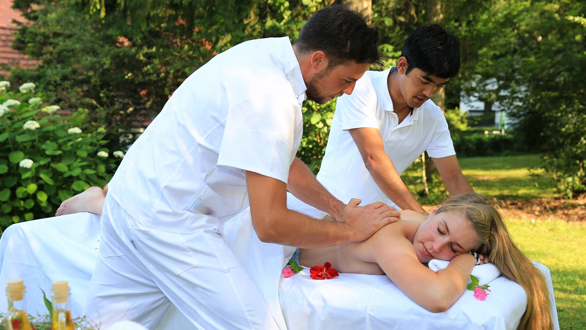 Razvajanje z ayurvedsko masažo celega telesa in ayrvedersko savno v Bohinju