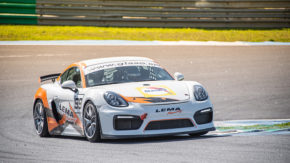 Adrenalinska Vožnja s Porsche Cayman gt4 ali Seat Cupra tcr