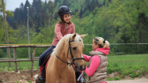 Palmolino jahanje šport adrenalin konj sprehod narava otroci