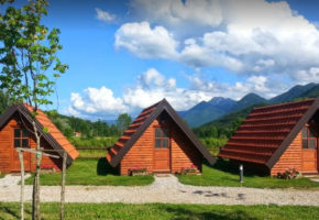 Eko kamp Rizvan City - Aktivne počitnice v bungalovih z zabavnimi adrenalinskimi aktivnostmi