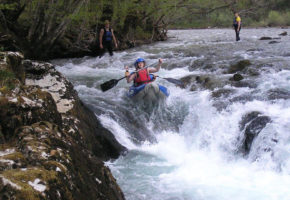 Avanture gorski tok - Kajak dogodivščina na reki Kolpi za 2 osebi