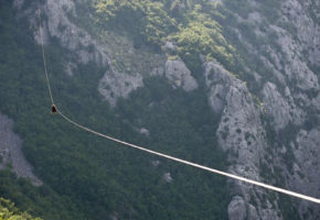 Zipline Croatia - zipline vožnja v Cetinskem kanjonu