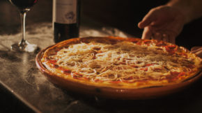gostilna Sila gourmet pizza primorska domače Kras terasa razvajanje oddih