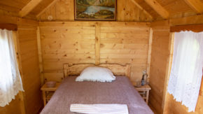 Hiša-okusov-Pr-čop turizem zajtrk nočitev sprostitev oddih narava glamping