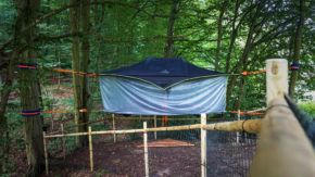 Nesting resort - Nočitev v šotoru na drevesu z zajtrkom in Zipline čebelji let