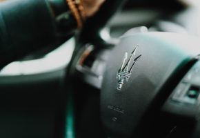 Svet najemov - Dnevni najem Maseratija (med vikendom, izven sezone)