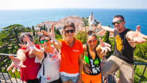 Roundabout Travel - Poldnevni izlet do Bleda za 2 osebi