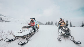 Vožnja z motornimi sanmi (1h)