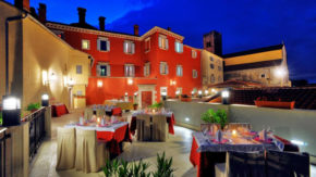 Hotel Kaštel Motovun - Nočitev z zajtrkom + uporaba bazena