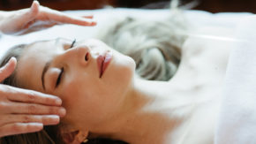 Zlata masaža in obrazna peel-off zlata maska