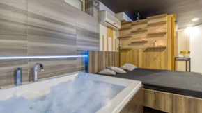 Apartmaji Four Stars - Nočitev v Studio Private Wellness