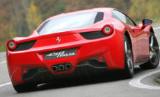 Vožnja s Ferrarijem in Lamborghinijem v Milanu